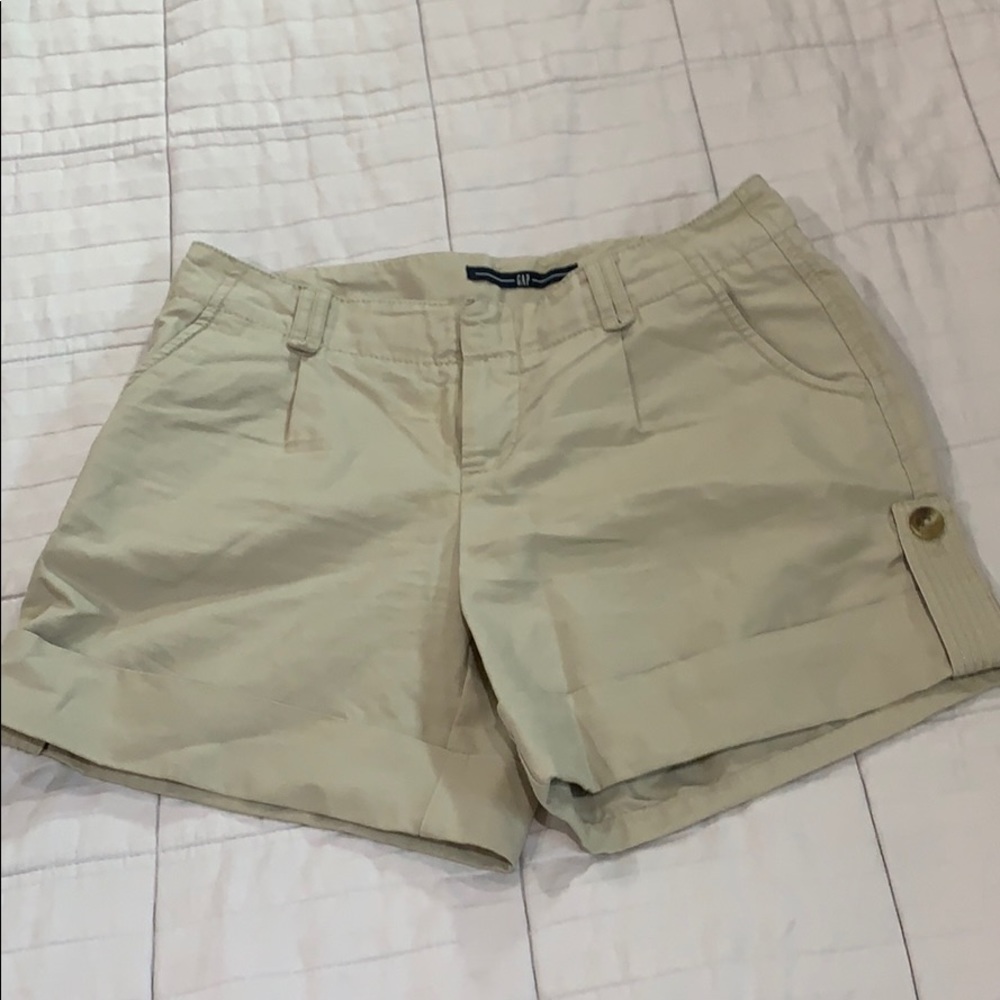 Size 2 Gap Khaki Shorts